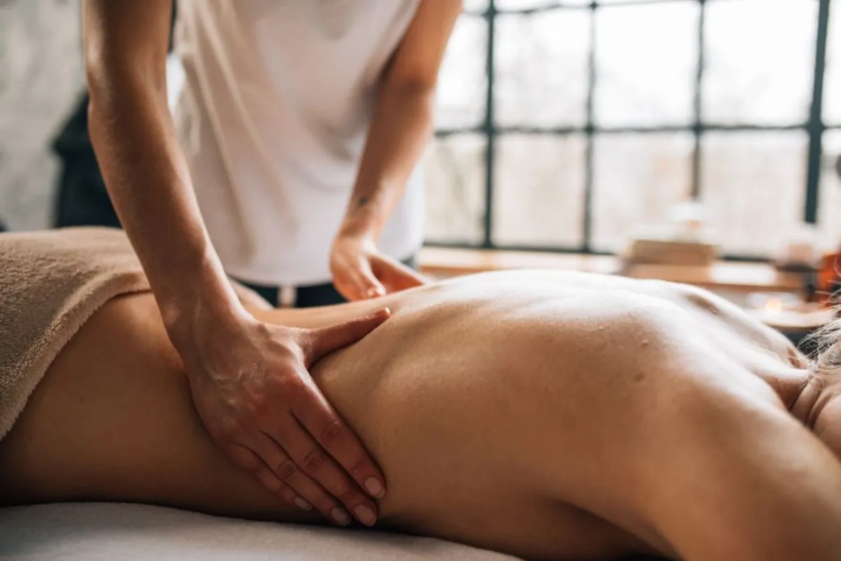 男技师按摩怎么选不踩坑
